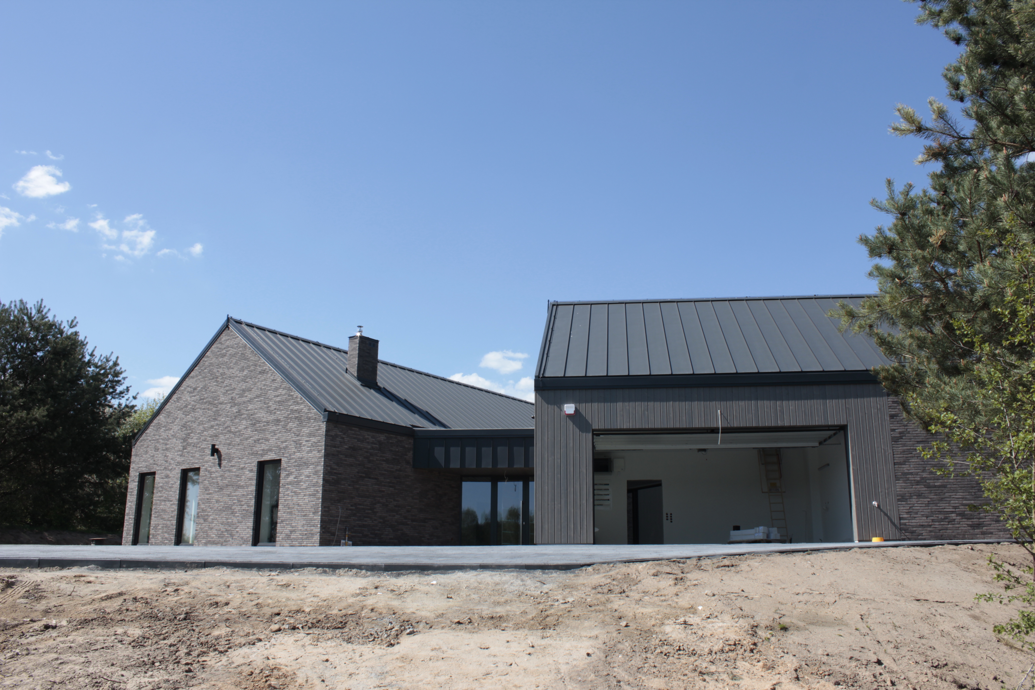 H3 - Dom na Wzgórzu